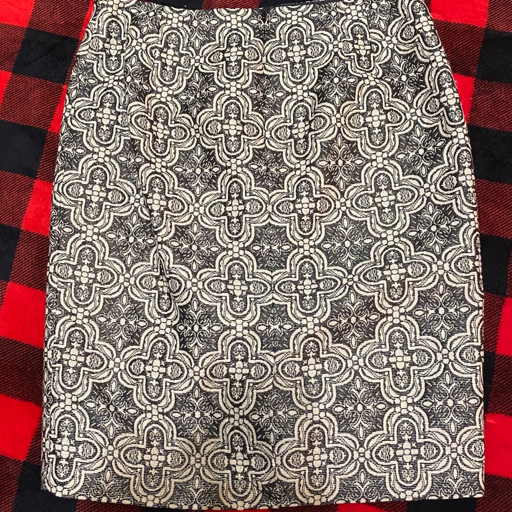 ⭐️NWT Talbots Petite 8P gold shimmer skirt